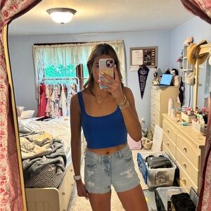 Old Navy Boyfriend Style Jean Shorts – Size 4